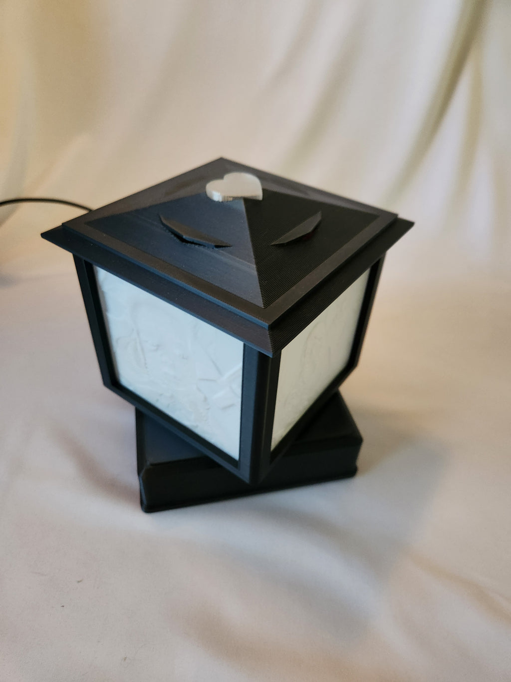 Expandable Lithophane Table Lamp Base